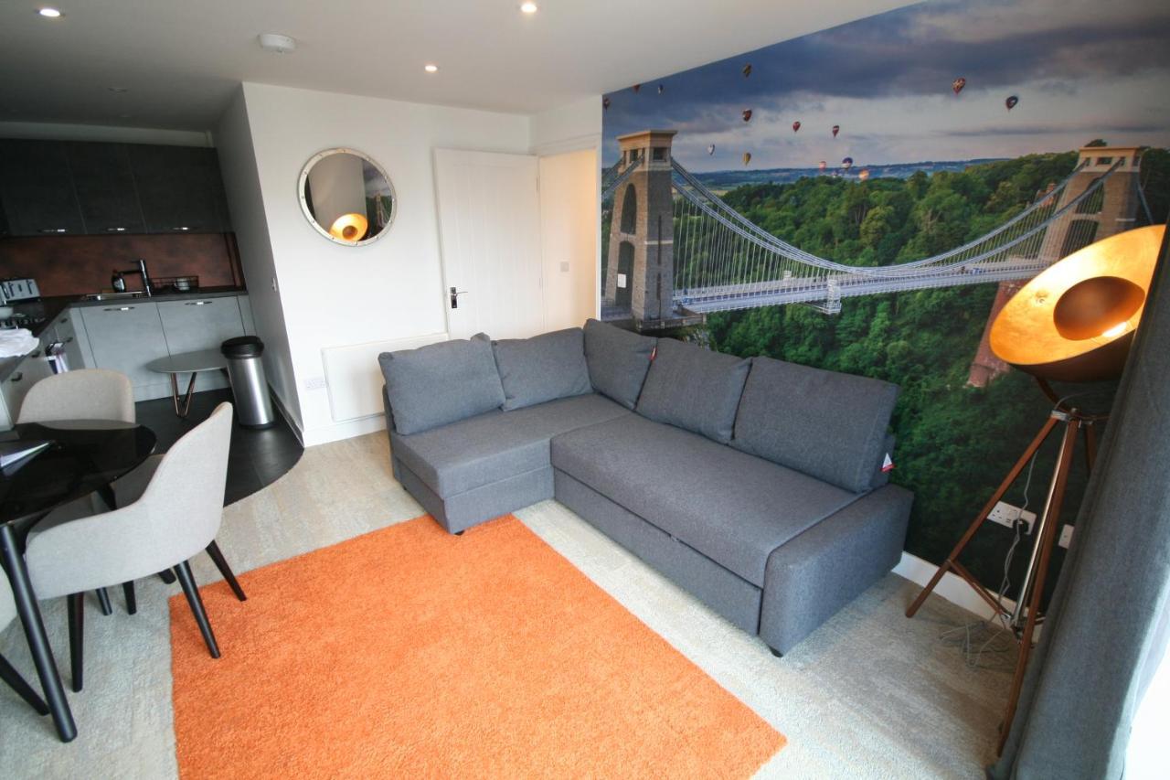 Brunel Loft Apartments - Ya บริสตอล ภายนอก รูปภาพ